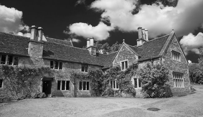 Wedding photography at Sheldon Manor for David & Joanne 3