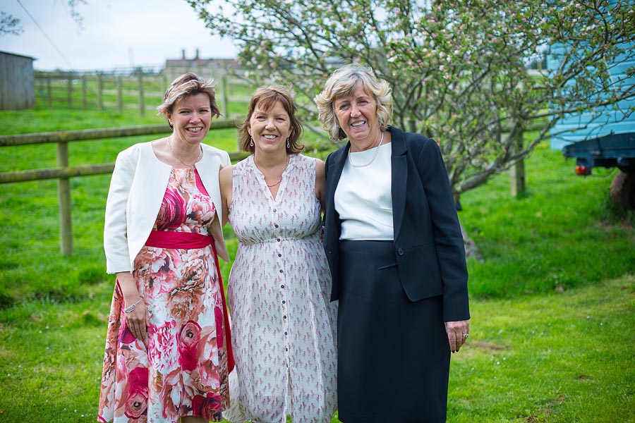 huntstile-organic-farm-birthday-photography-03